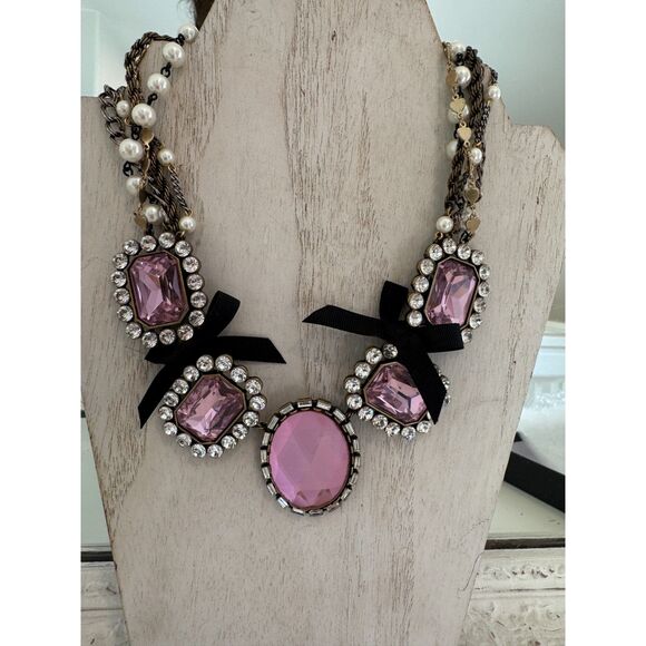 Rare!! Betsey Johnson Pink Rhinestone Crystal Pearl Bow Necklace PRETTY !!!! - Picture 1 of 6
